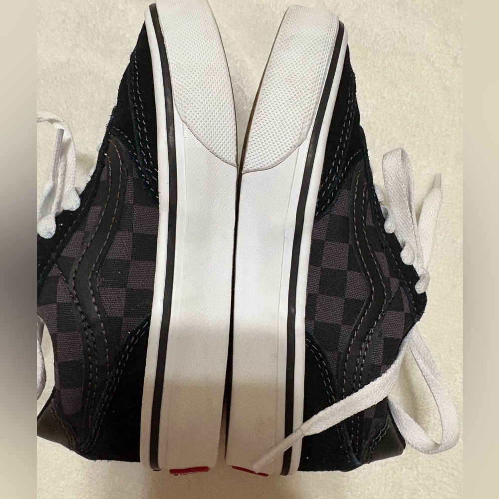 Checkered Vans - Picture 5 of 8